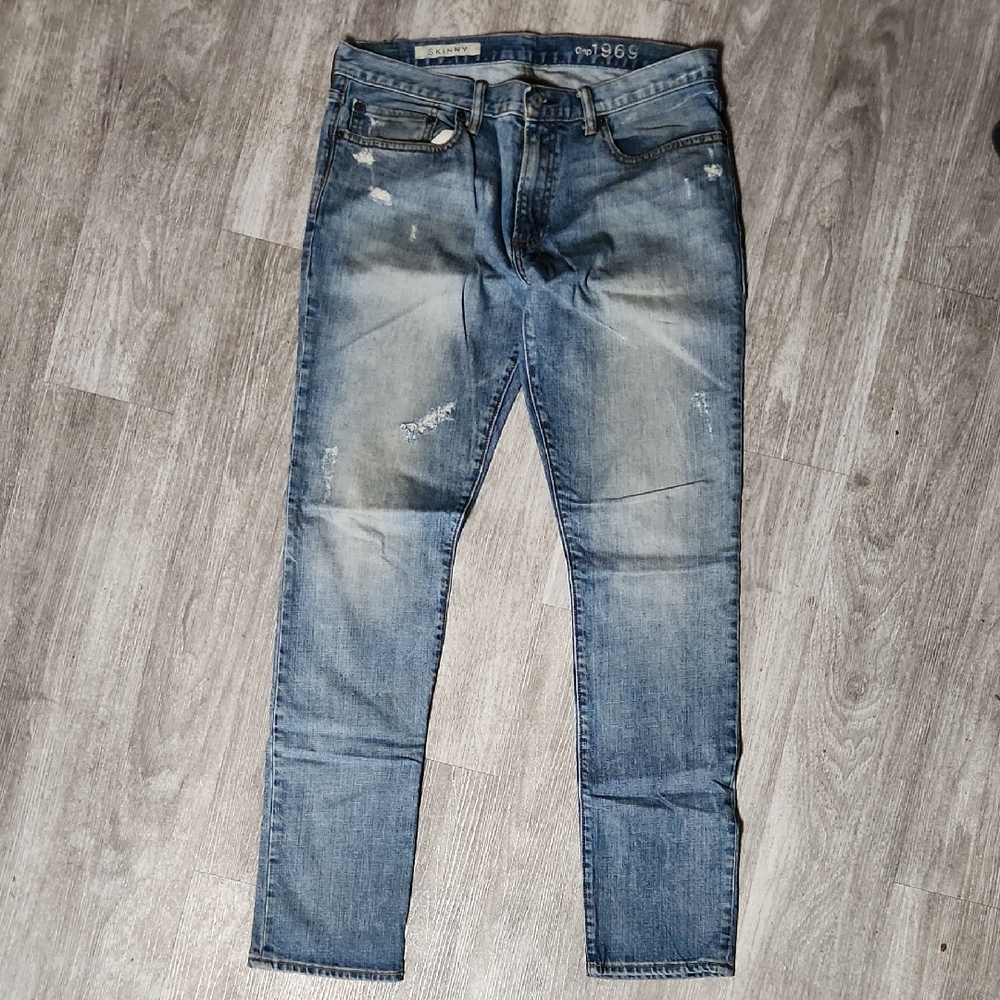 GAP Men's Blue Distressed Skinny Jeans